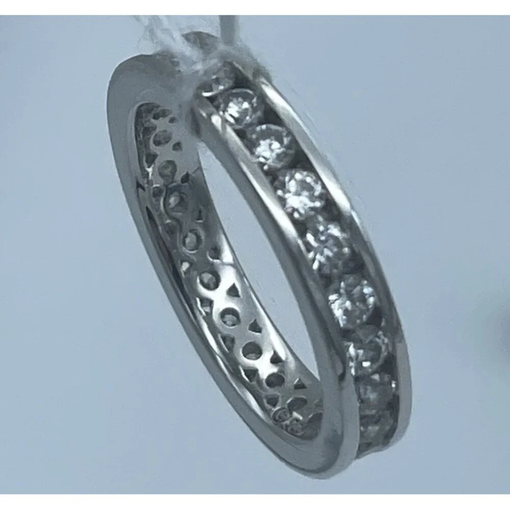 925 Sterling Silver CZ Eternity Band Ring Size 7 Made in Vietnam